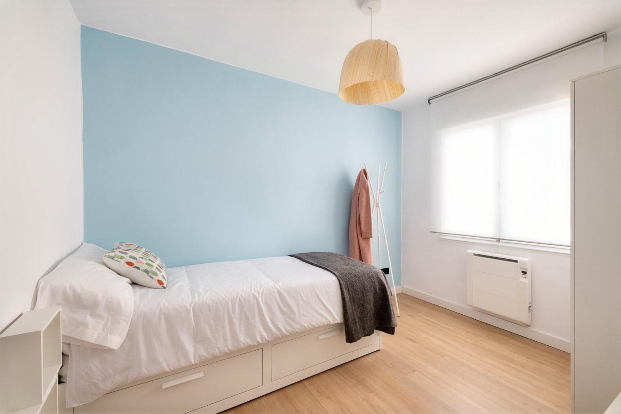 Ana Maria Tranquilo, Ideal Familias Gijón Exteriör bild